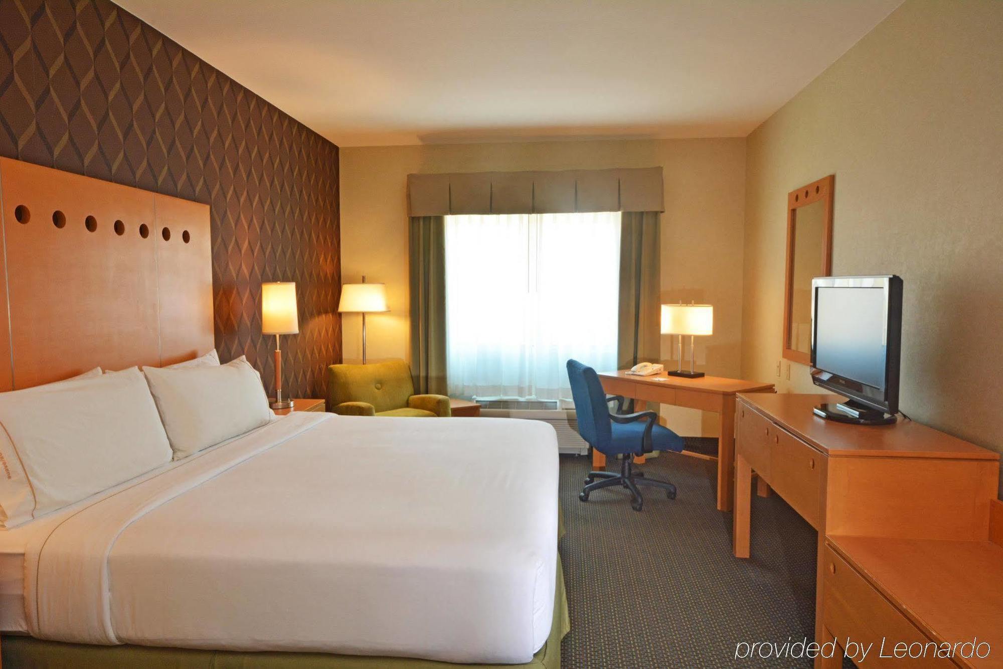 Holiday Inn Express & Suites Monterrey Aeropuerto By Ihg Apodaca Exterior photo